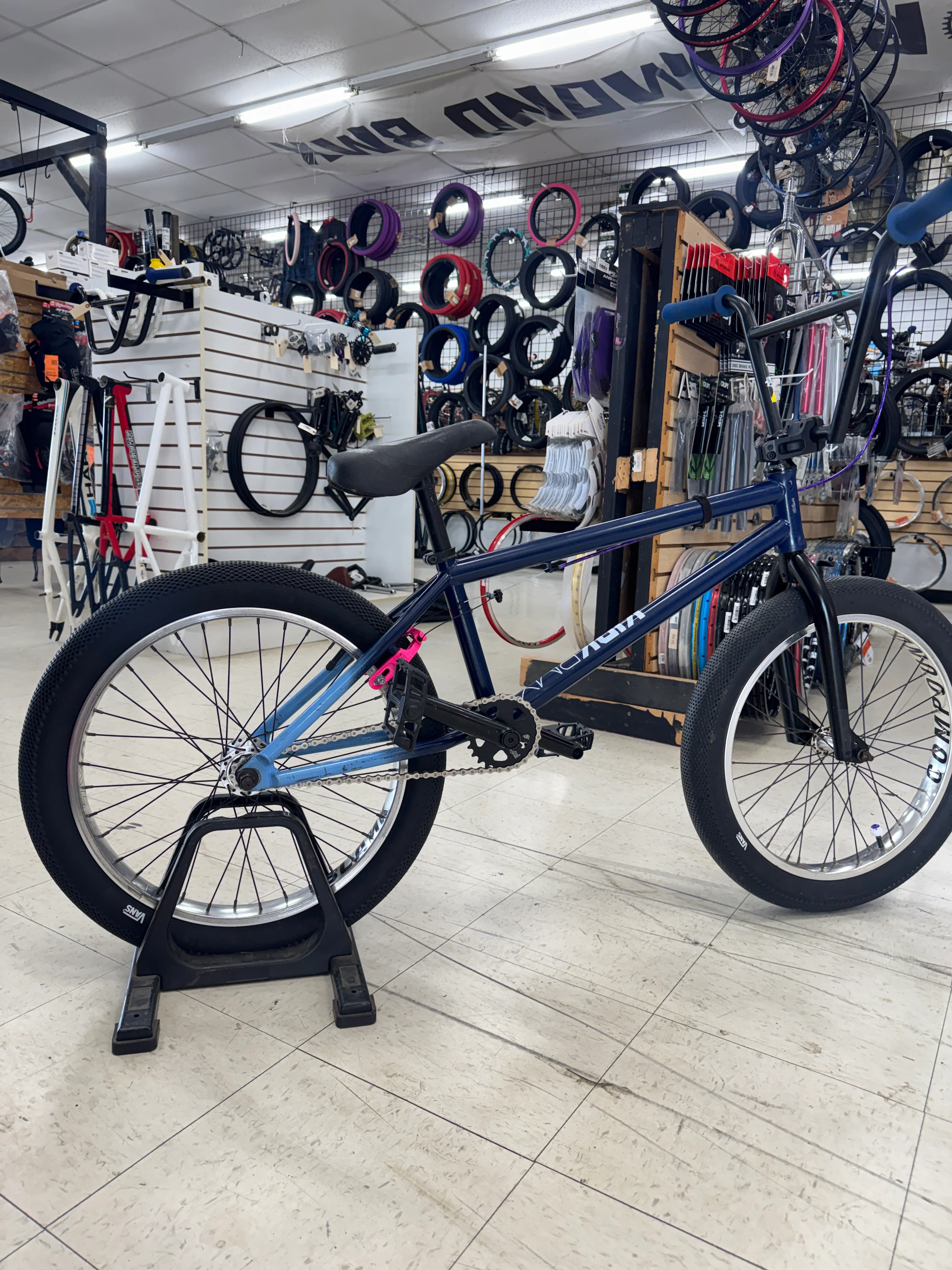 Kink launch bmx bike - Image 2