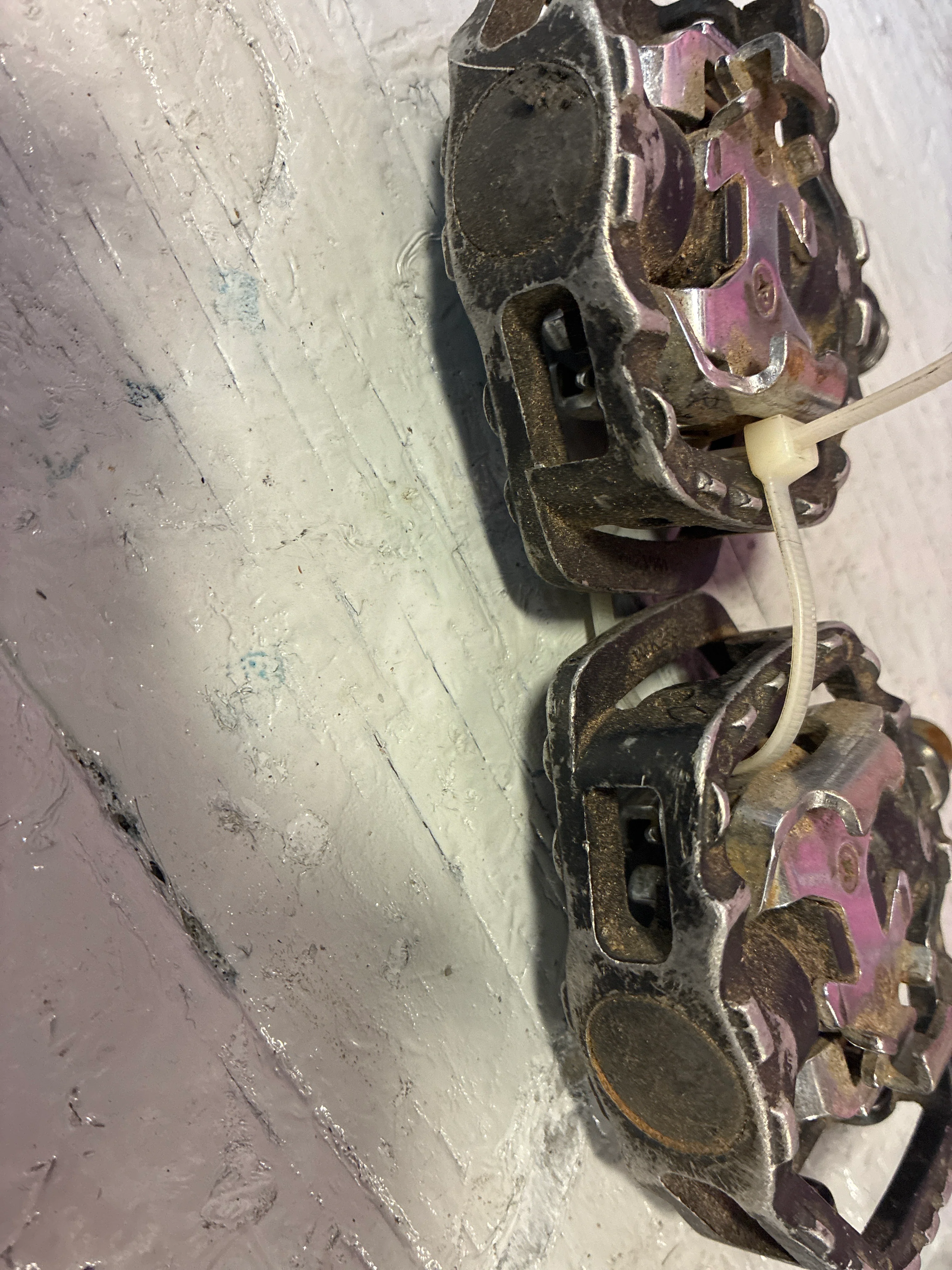 VP-D68P clipless 9/16 pedals